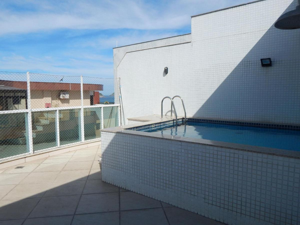 Cobertura De Luxo Com Piscina E Churrasqueira Na Praia Do Forte Кабо Фрио Екстериор снимка