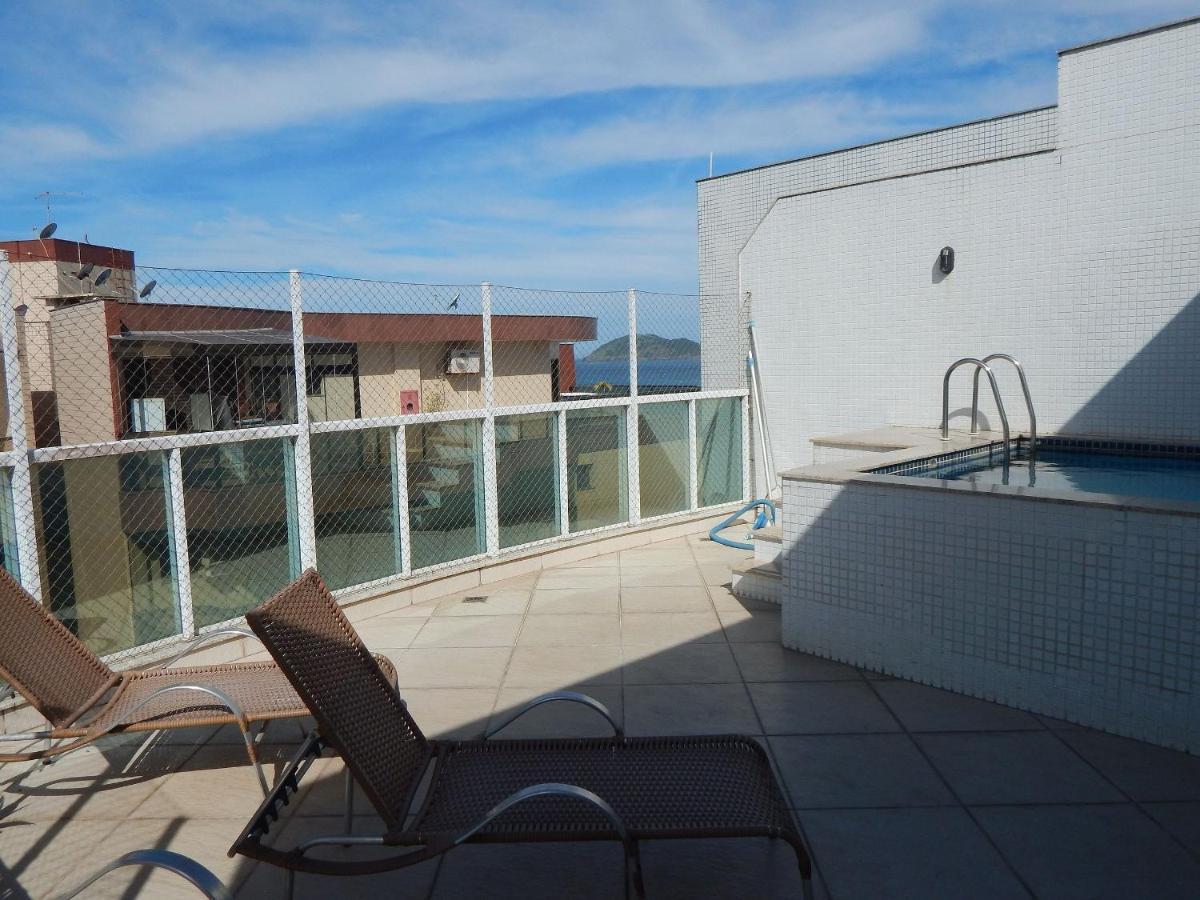Cobertura De Luxo Com Piscina E Churrasqueira Na Praia Do Forte Кабо Фрио Екстериор снимка
