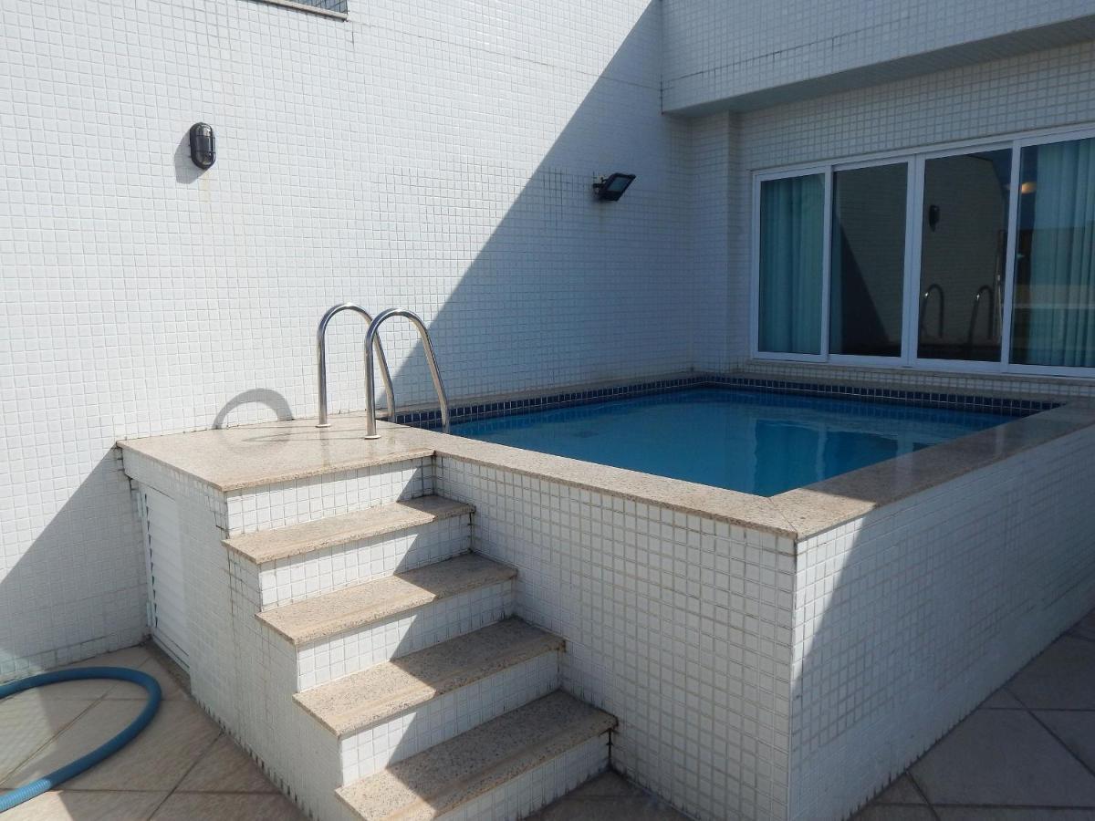 Cobertura De Luxo Com Piscina E Churrasqueira Na Praia Do Forte Кабо Фрио Екстериор снимка